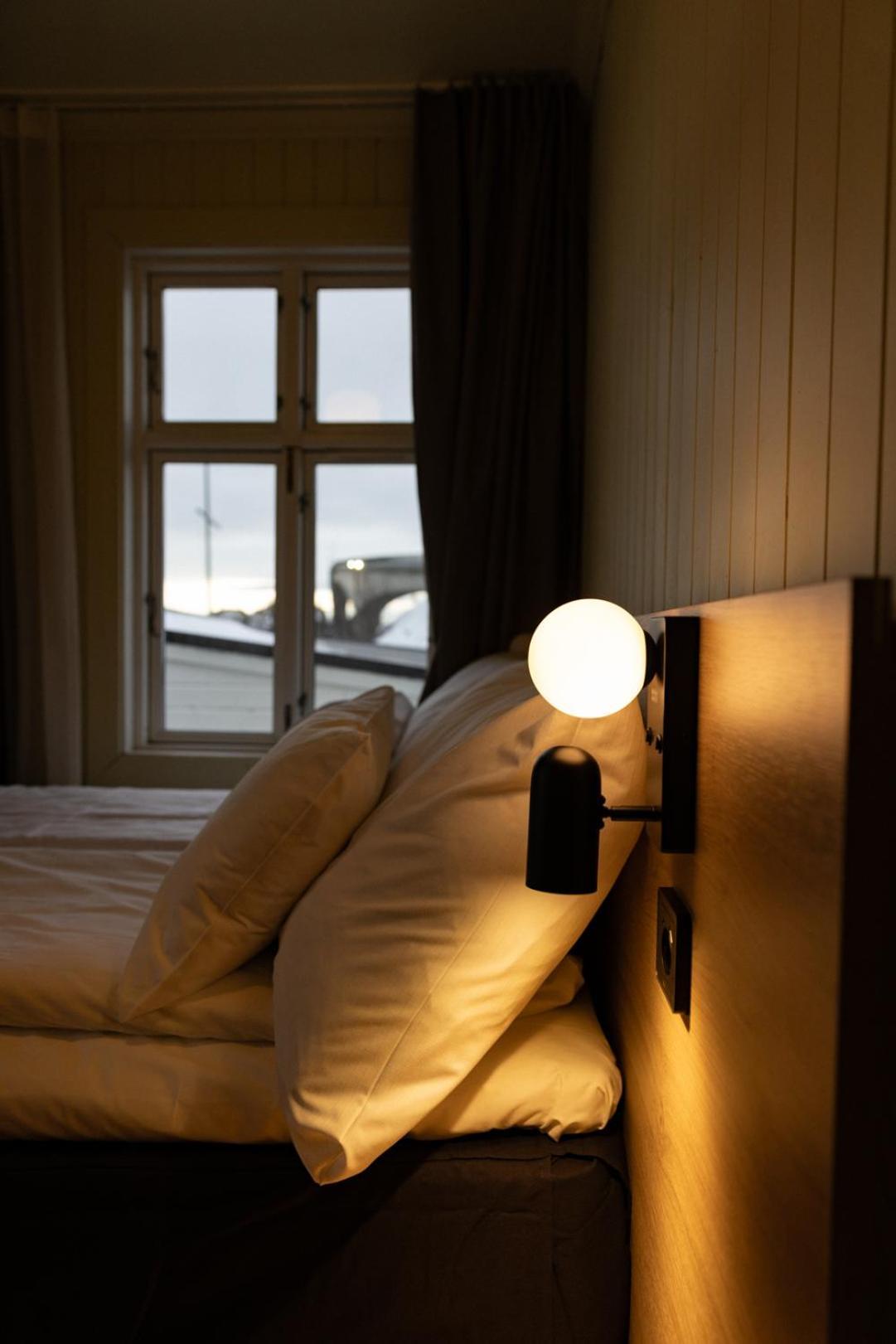 Skata Boutique Hotel Henningsvær Extérieur photo