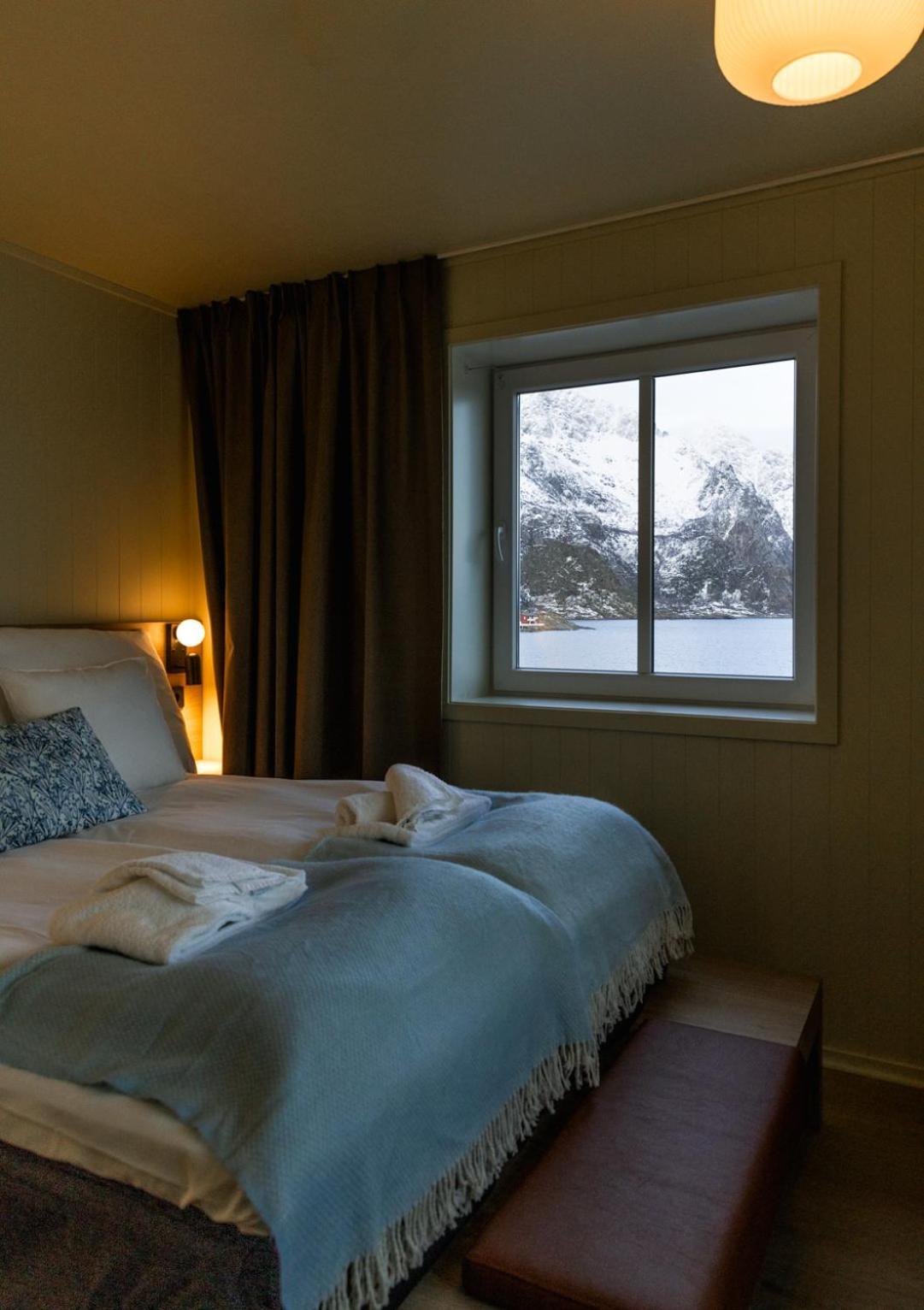 Skata Boutique Hotel Henningsvær Extérieur photo