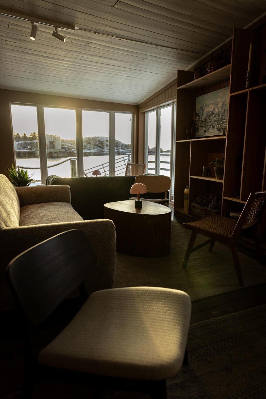 Skata Boutique Hotel Henningsvær Extérieur photo