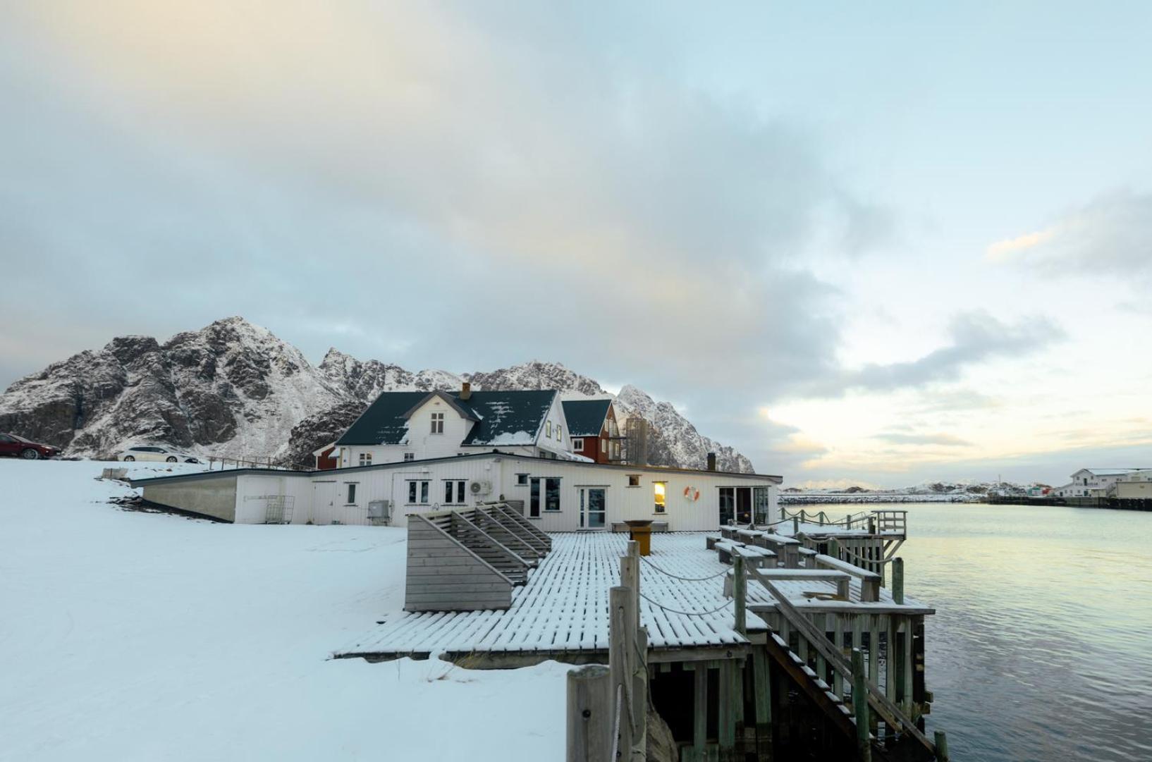Skata Boutique Hotel Henningsvær Extérieur photo